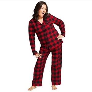 Wondershop Women's Plaid Flannel Long Sleeve Shirt and Pants Pajama Set. 
Size S